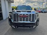 Thumbnail of 2025 Onyx Black GMC Sierra 2500