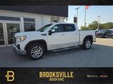 Photo of 2022 White Frost Tricoat GMC Sierra 1500