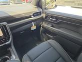 Thumbnail of 2025 Onyx Black GMC Yukon