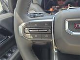 Thumbnail of 2025 Onyx Black GMC Yukon