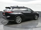 Thumbnail of 2021 0218 Toyota Highlander