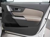 Thumbnail of 2013 White Platinum Clearcoat Metallic Ford Edge