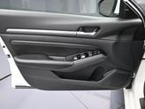 Thumbnail of 2022 Pearl White Tricoat Nissan Altima
