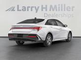 Thumbnail of 2025 White Hyundai ELANTRA