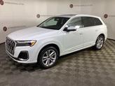 Photo of 2025 White Audi Q7