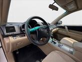 Thumbnail of 2012 Blizzard Pearl Toyota Highlander