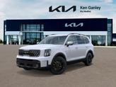 Photo of 2025 Glacial White Pearl Kia Telluride