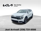 Photo of 2023 Snow White Pearl Kia Sportage