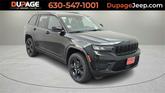 Photo of 2025 Diamond Black Crystal Pearlcoat Jeep Grand Cherokee