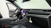 Thumbnail of 2025 Diamond Black Crystal Pearlcoat Jeep Grand Cherokee