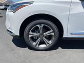Thumbnail of 2025 Platinum White Pearl Acura RDX