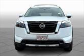 Thumbnail of 2025 White Nissan Pathfinder