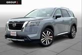 Photo of 2025 Gray Nissan Pathfinder