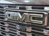 Thumbnail of 2024 Onyx Black GMC Sierra 2500