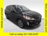 Photo of 2022 Agate Black Metallic Ford Escape