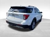 Thumbnail of 2022 White Metallic Ford Explorer