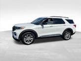 Thumbnail of 2022 White Metallic Ford Explorer
