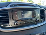 Thumbnail of 2016 Snow White Pearl Kia Sorento