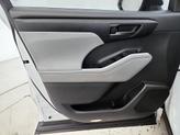 Thumbnail of 2021 White Toyota Highlander Hybrid