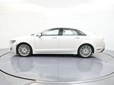 Thumbnail of 2017 White Platinum Clearcoat Metallic Lincoln MKZ Hybrid