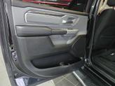 Thumbnail of 2019 Diamond Black Crystal Pearlcoat RAM 1500