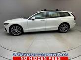 Thumbnail of 2020 Crystal White Pearl Metallic Volvo V60