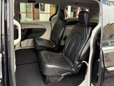 Thumbnail of 2018 Brilliant Black Crystal Pearlcoat Chrysler Pacifica