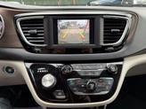 Thumbnail of 2018 Brilliant Black Crystal Pearlcoat Chrysler Pacifica
