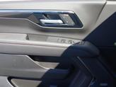 Thumbnail of 2025 Iridescent Pearl Tricoat Chevrolet Suburban