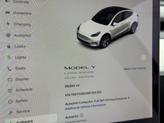 Thumbnail of 2022 Pearl White Multi-Coat Tesla Model Y