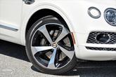Thumbnail of 2020 Glacier White Solid Bentley Bentayga