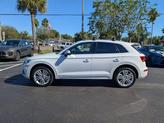 Thumbnail of 2019 Glacier White Metallic Audi Q5