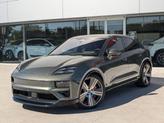 Photo of 2024 Aventurine Green Metallic Porsche Macan