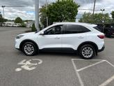 Thumbnail of 2021 Oxford White Ford Escape