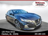 Photo of 2022 Super Black Clearcoat Nissan Altima