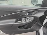 Thumbnail of 2019 Iridescent Pearl Tricoat Chevrolet Volt