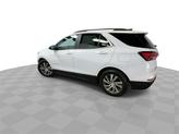 Thumbnail of 2022 Summit White Chevrolet Equinox