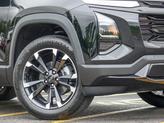 Thumbnail of 2026 Mosaic Black Metallic Chevrolet Equinox