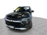 Thumbnail of 2025 Mosaic Black Metallic Chevrolet Trailblazer