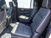 Thumbnail of 2025 Iridescent Pearl Tricoat Chevrolet Suburban