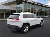 Thumbnail of 2016 Bright White Clearcoat Jeep Cherokee