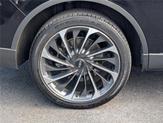 Thumbnail of 2023 Infinite Black Metallic Clearcoat Lincoln Aviator