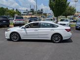 Thumbnail of 2018 Blizzard Pearl Toyota Avalon