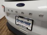 Thumbnail of 2021 Oxford White Ford Escape