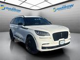 Thumbnail of 2023 Pristine White Metallic Tri-Coat Lincoln Aviator