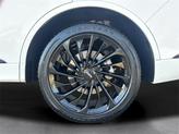 Thumbnail of 2023 Pristine White Metallic Tri-Coat Lincoln Aviator