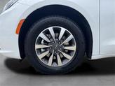 Thumbnail of 2023 Bright White Clearcoat Chrysler Pacifica Hybrid