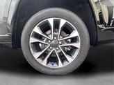 Thumbnail of 2025 Diamond Black Crystal Pearlcoat Jeep Grand Cherokee L