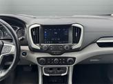 Thumbnail of 2022 White Frost Tricoat GMC Terrain