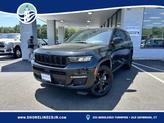 Photo of 2025 Diamond Black Crystal Pearlcoat Jeep Grand Cherokee L